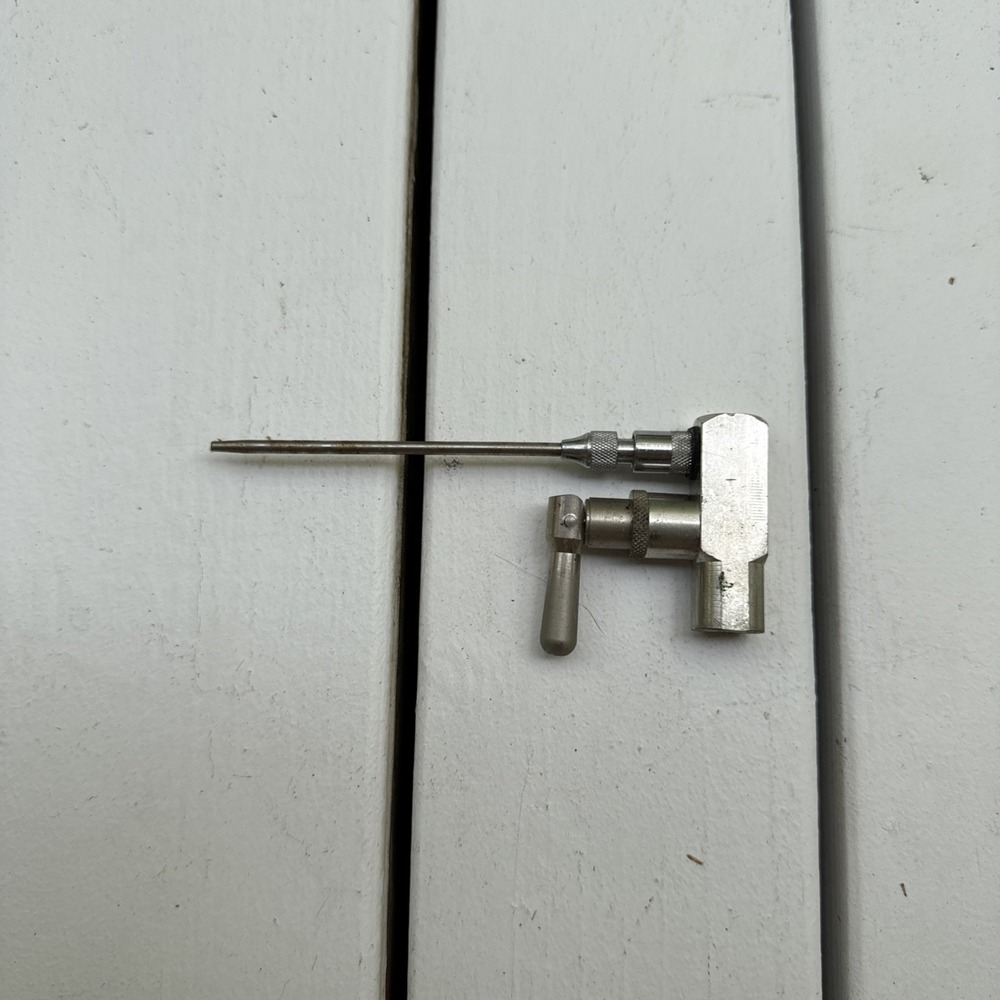 Vintage FIXTURE DISPENSER + VALVE NEEDLE TEXWIPE BIN#23‎